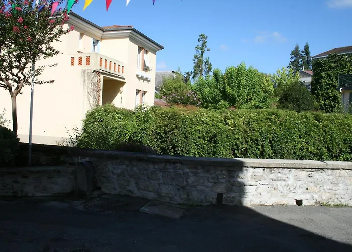 Appartement Le Nid Du Saleys - 70 M2 Centre Ville De Salies-De-Bearn